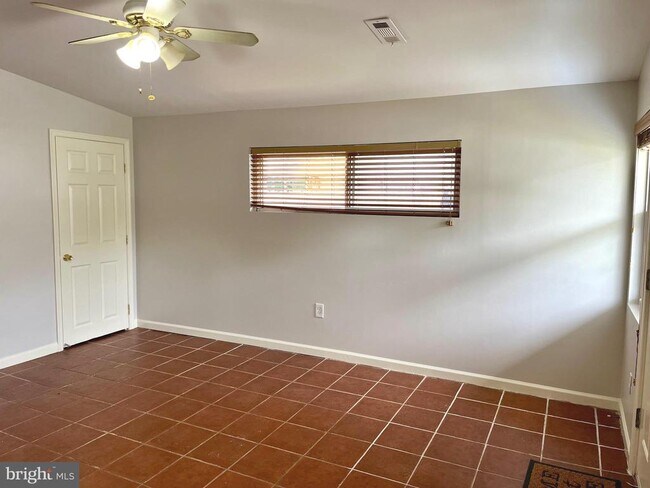 Building Photo - 5 Warfel Dr