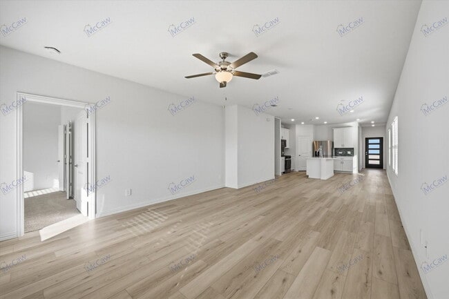 Building Photo - 713 Leavenworth Dr