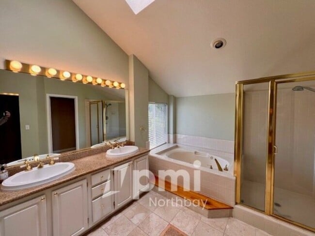 Building Photo - 3137 Sonoma Valley Dr