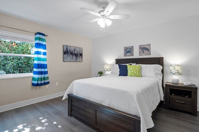 Building Photo - 13 Cleveland Ct