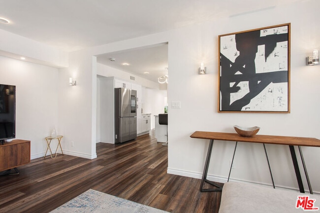 Building Photo - 5542 Harold Way