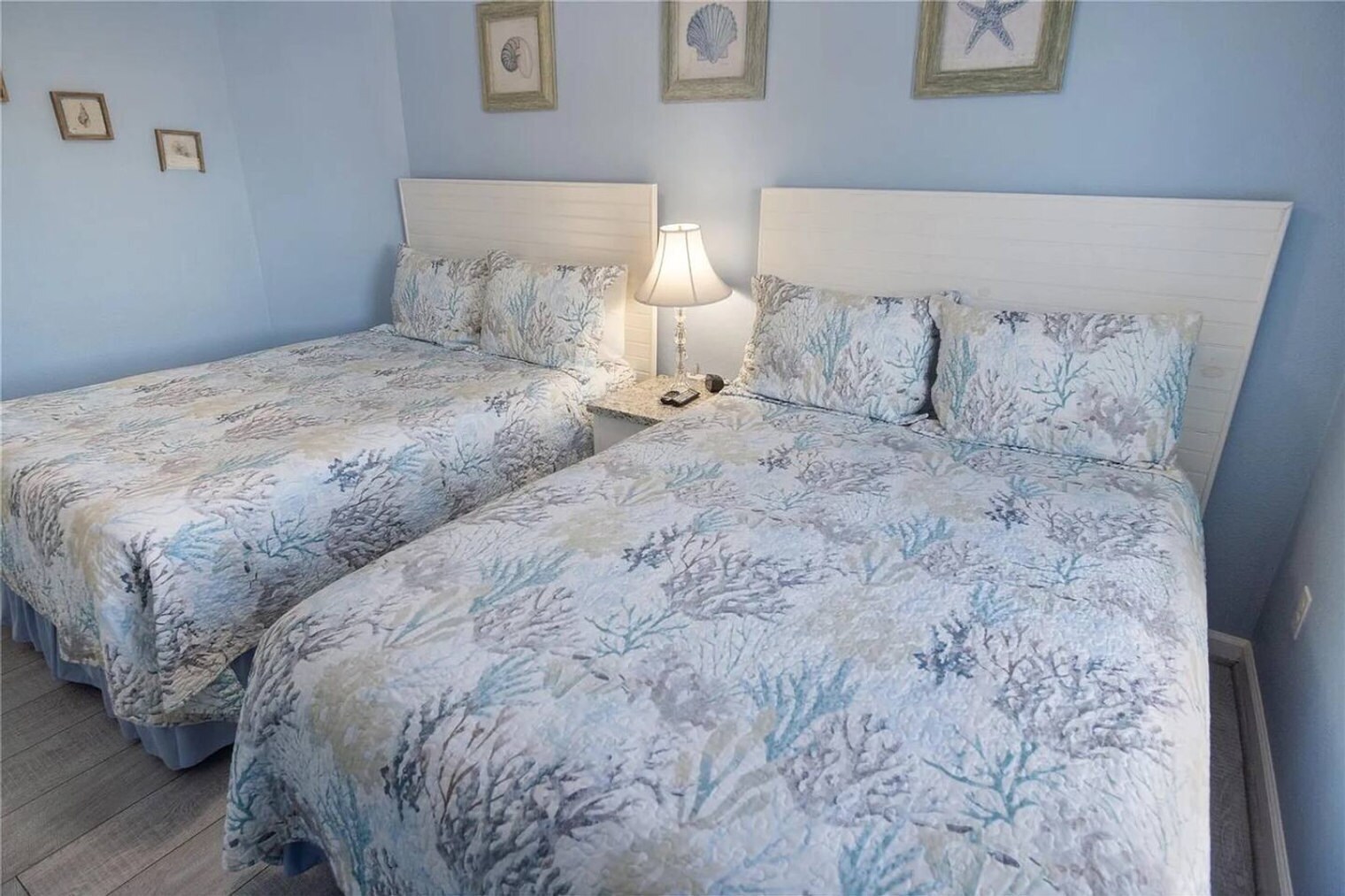 Building Photo - 975 Dolly St