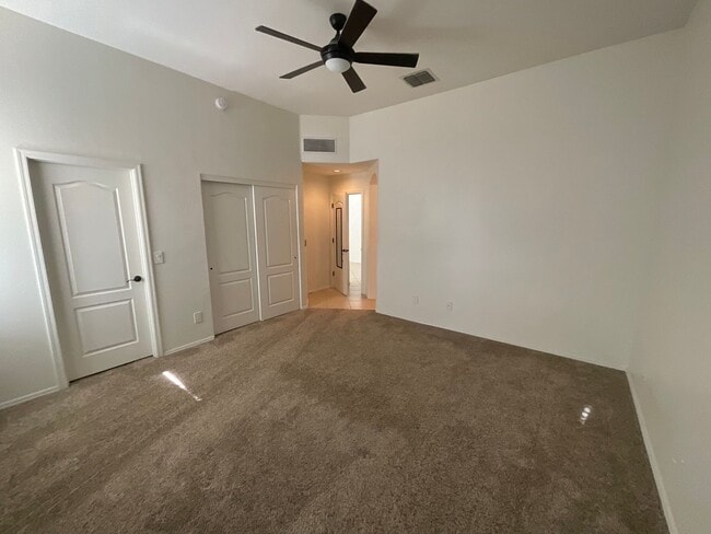 Building Photo - Gated community near Sabino Canyon/Tangue Verde