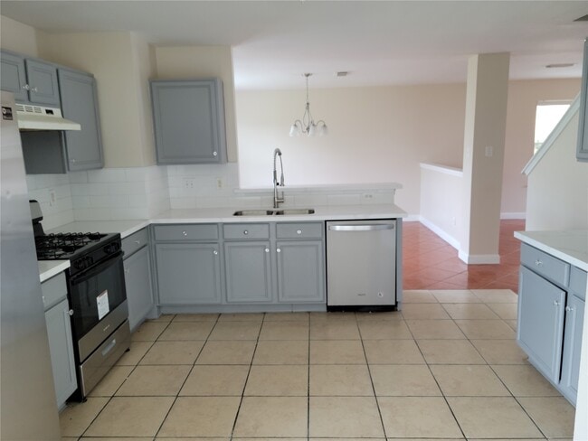 Building Photo - 7915 Summerfern Ct