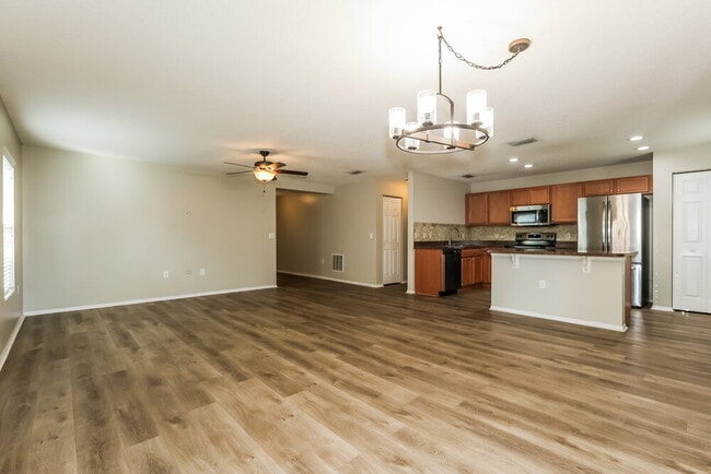 Building Photo - 4326 Fieldview Cir