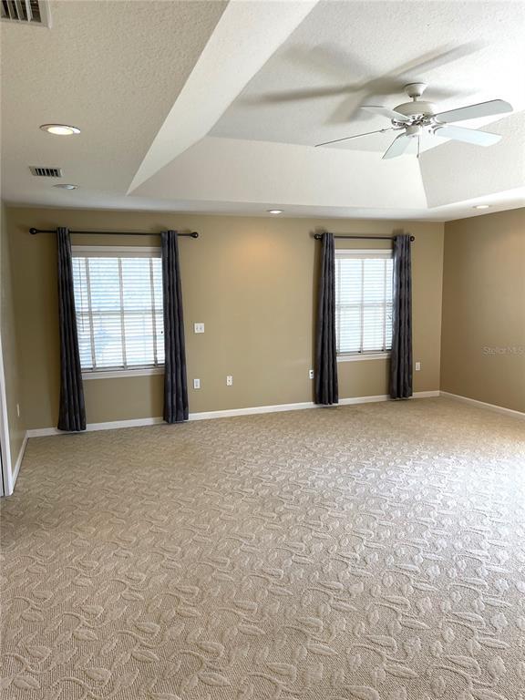 Building Photo - 6604 Crescent Lake Dr