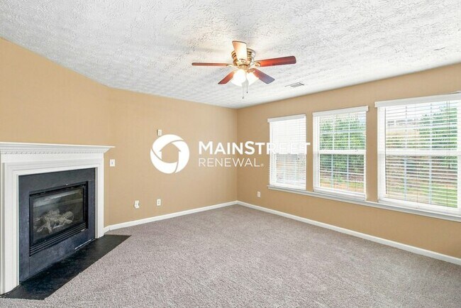 Building Photo - 4 Bedroom Pet-Friendly Home in McDonough, GA with Main Street Renewal