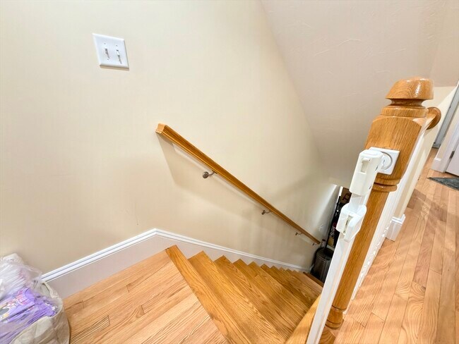 Building Photo - 143 Broad St