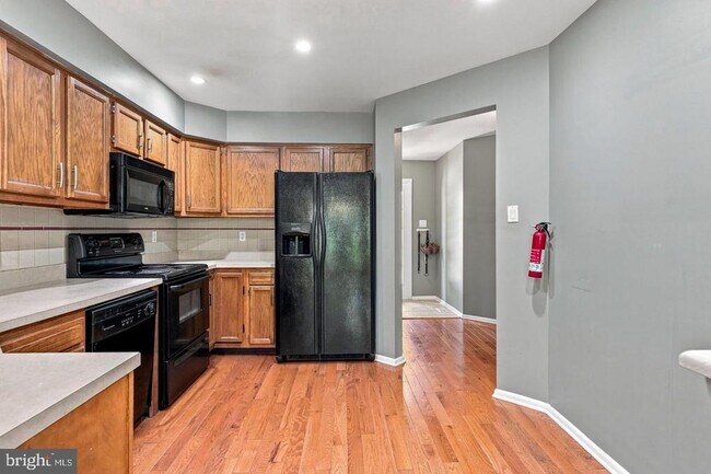 Building Photo - 40 Woodstream Ct