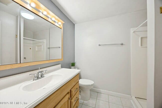 Building Photo - 1212 Belmont Terrace