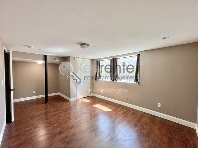 Building Photo - 1216 Hanover St