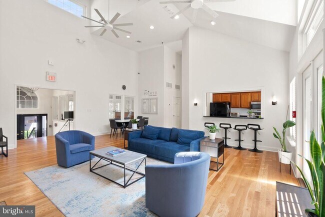 Building Photo - 3313 Wyndham Cir