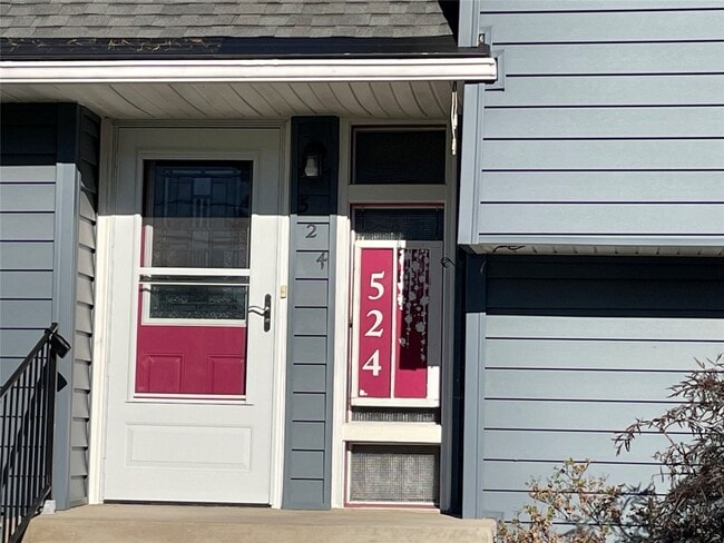 Building Photo - 524 Winston Dr