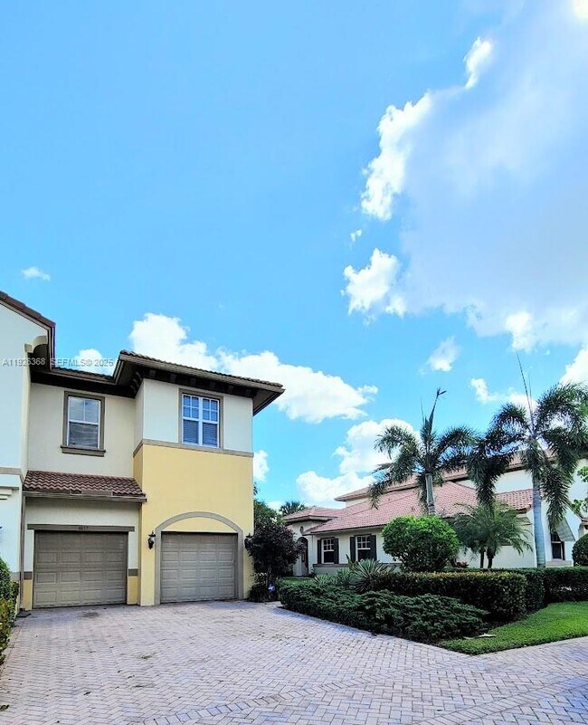 Building Photo - 6033 NW 118th Dr