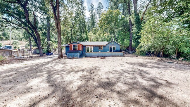 Building Photo - 1250 Bentley Dr