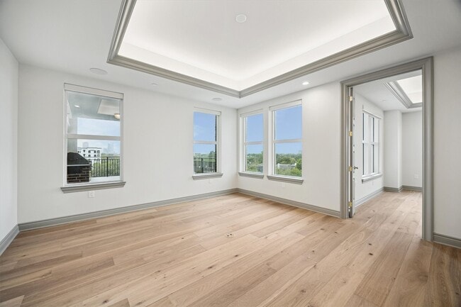 Building Photo - 1717 Bissonnet St