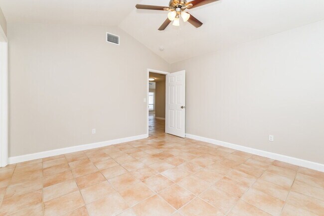 Building Photo - 7019 Drury St