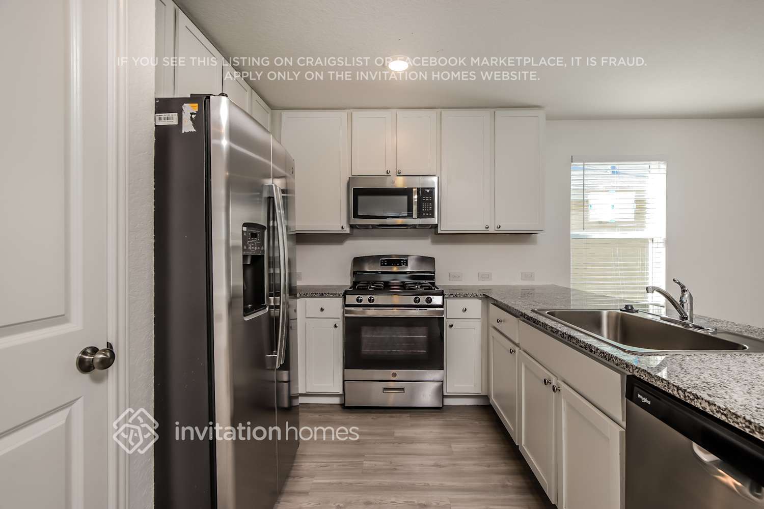 Building Photo - 8272 Piedra Medina