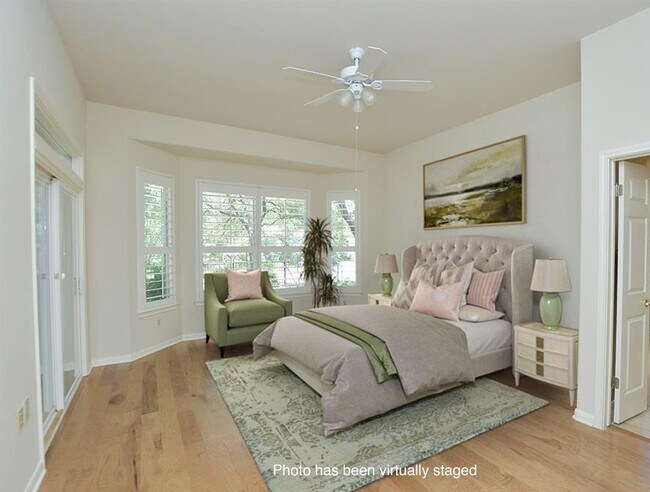 Building Photo - 109 Sunflower St