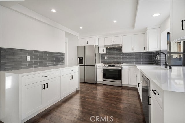 Building Photo - 5360 Las Virgenes Rd