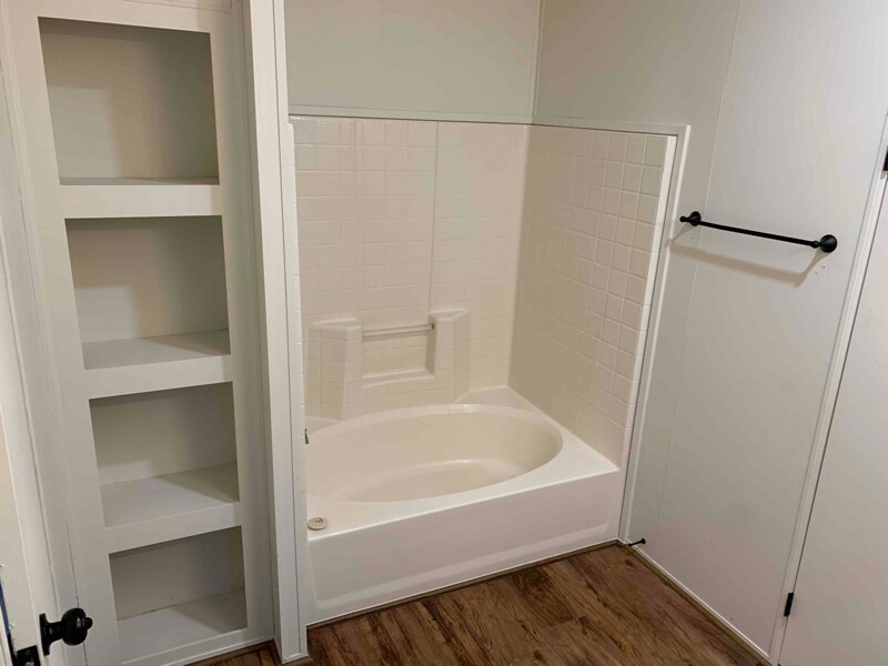 Building Photo - 1341 Rhoda Ln