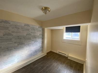 Building Photo - 137 W King St