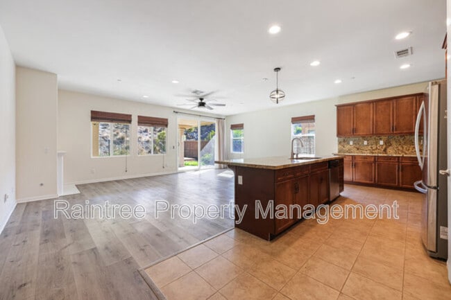 Building Photo - 1735 Avenida Regina