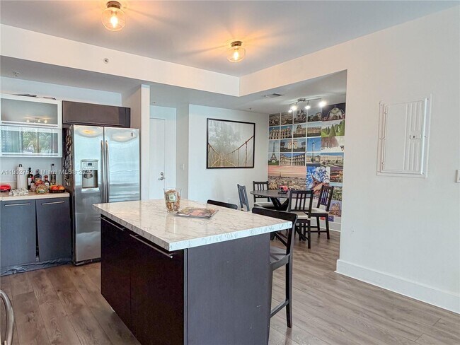 Building Photo - 90 SW 3rd St