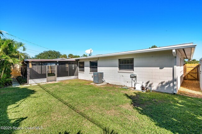 Building Photo - 1375 Crevalle Ave