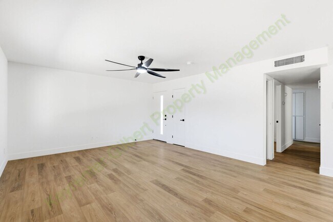 Building Photo - Updated South Scottsdale Gem Near Old Town – No HOA!