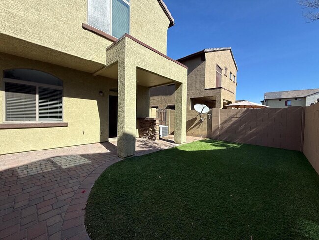 Building Photo - 2725 E Mine Creek Rd