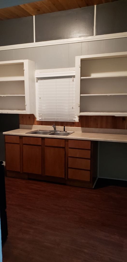 Building Photo - 611 N Anglin St