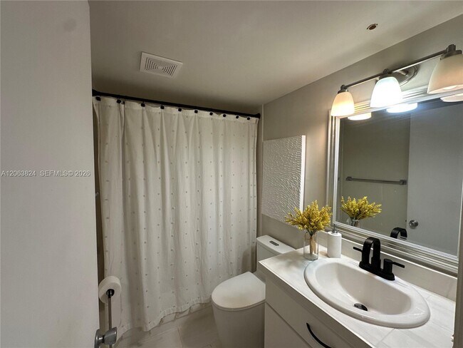Building Photo - 13550 SW 6th Ct
