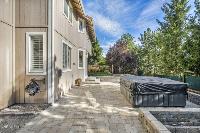 Building Photo - 6490 Brookview Cir