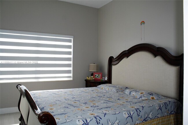 Building Photo - 1096 Fairfield Meadows Dr