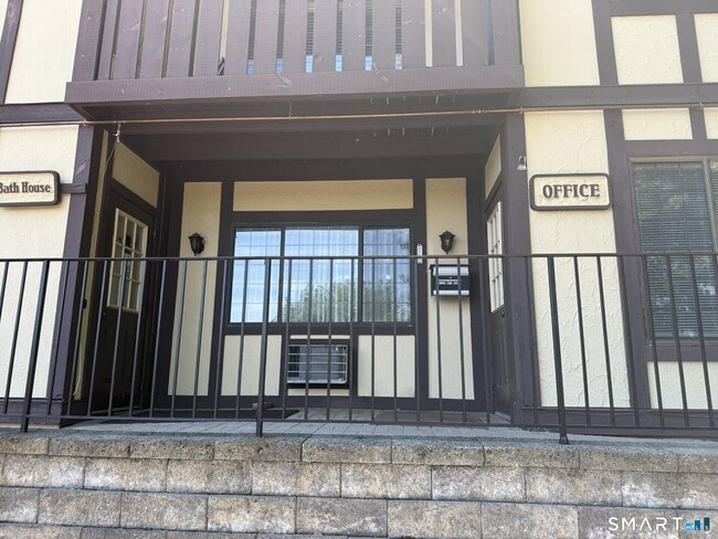 Building Photo - 125 Warner Hill Rd