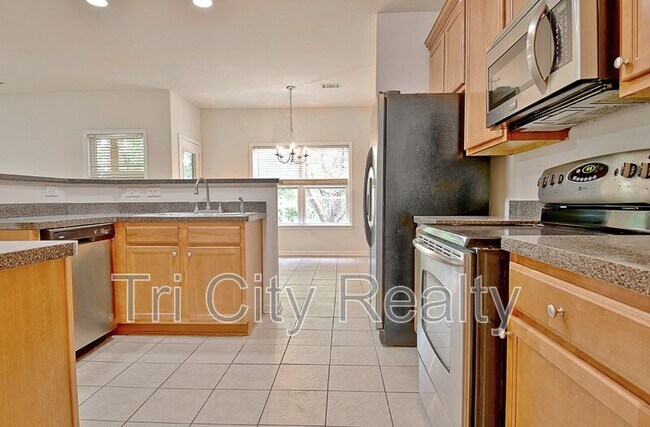 Building Photo - 111 Covington Terrace