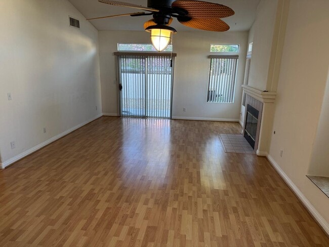 Building Photo - 8800 Crescent Ridge Ln