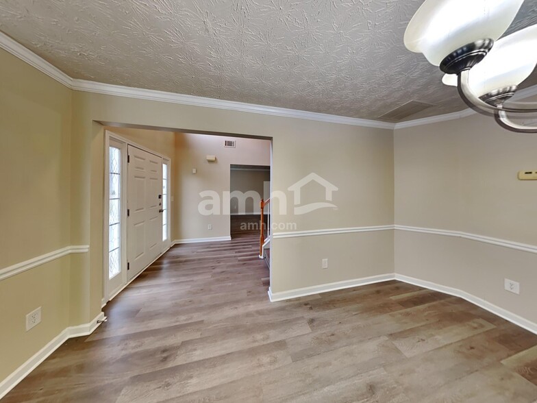 Building Photo - 1822 Millwood Park Ct