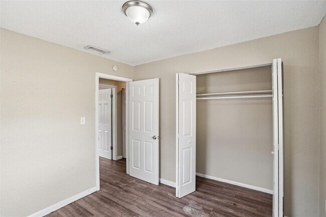 Building Photo - 1413 Sunridge Rd