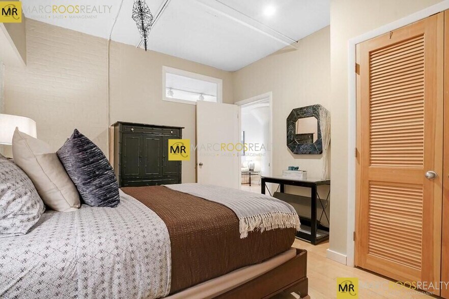 Building Photo - 96 South St