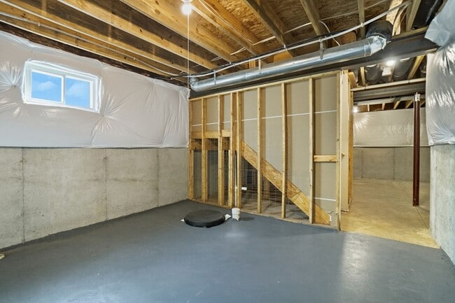 Building Photo - Spacious 4 Bedroom, 2.5 Bathroom home in Morrow, OH!