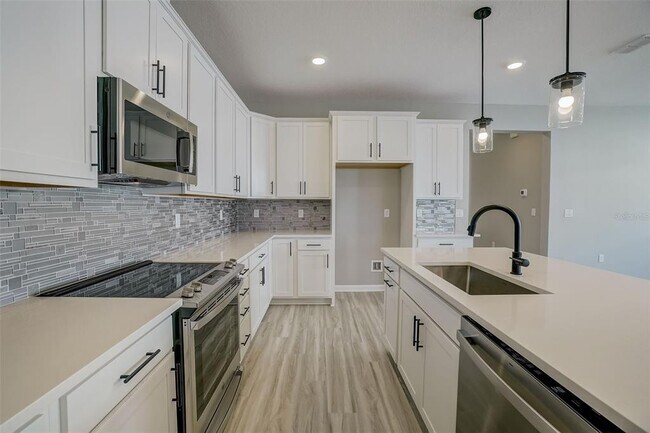 Building Photo - 1016 Griffon Ave