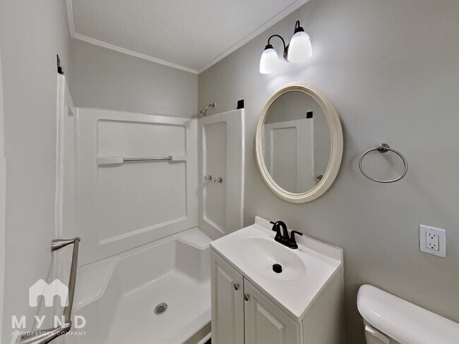 Building Photo - 411 Arrow Bend Rd