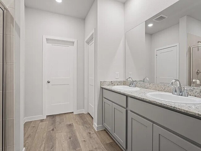 Building Photo - 17115 King Eider Rd