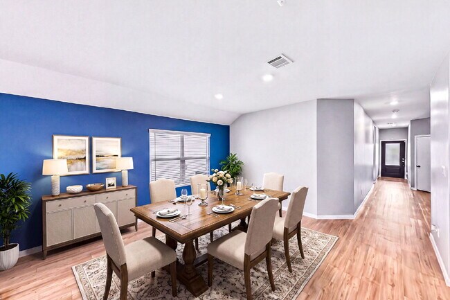 Building Photo - NO CARPET! Up to 1 Month Free Rent with 18-24 Month Lease! No Security Deposit Programs Available.