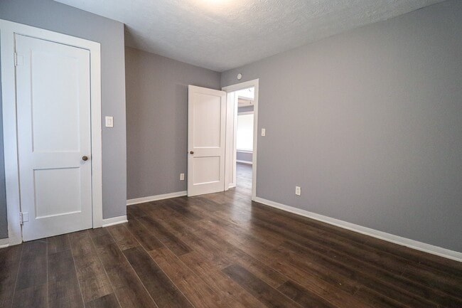 Building Photo - 3051 W Crockett St