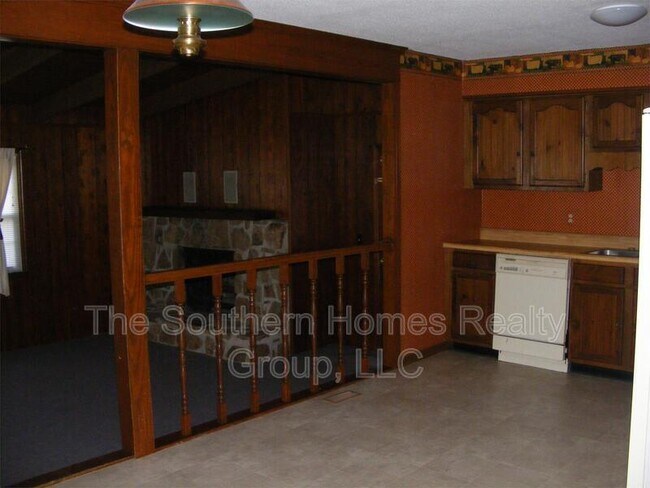 Building Photo - 2583 Co Rd 561