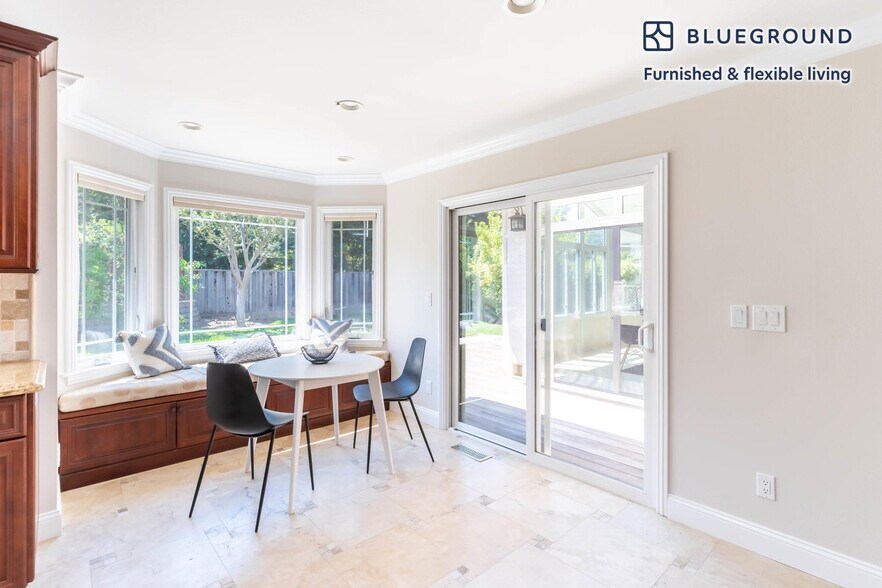 Building Photo - 120 Belvue Dr
