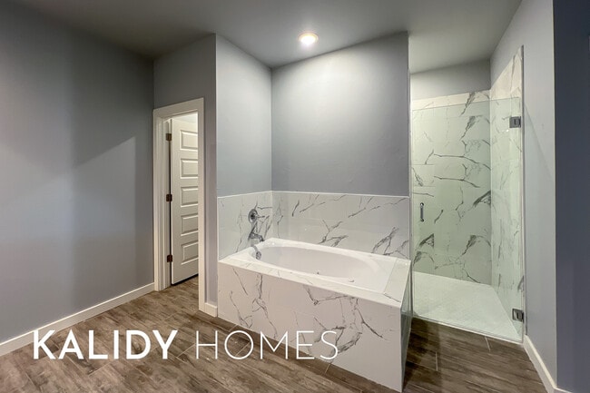 Building Photo - 217 Olde Ml Ct